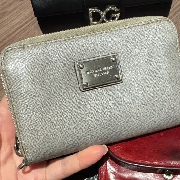 Bundle - Picture 6 of 8